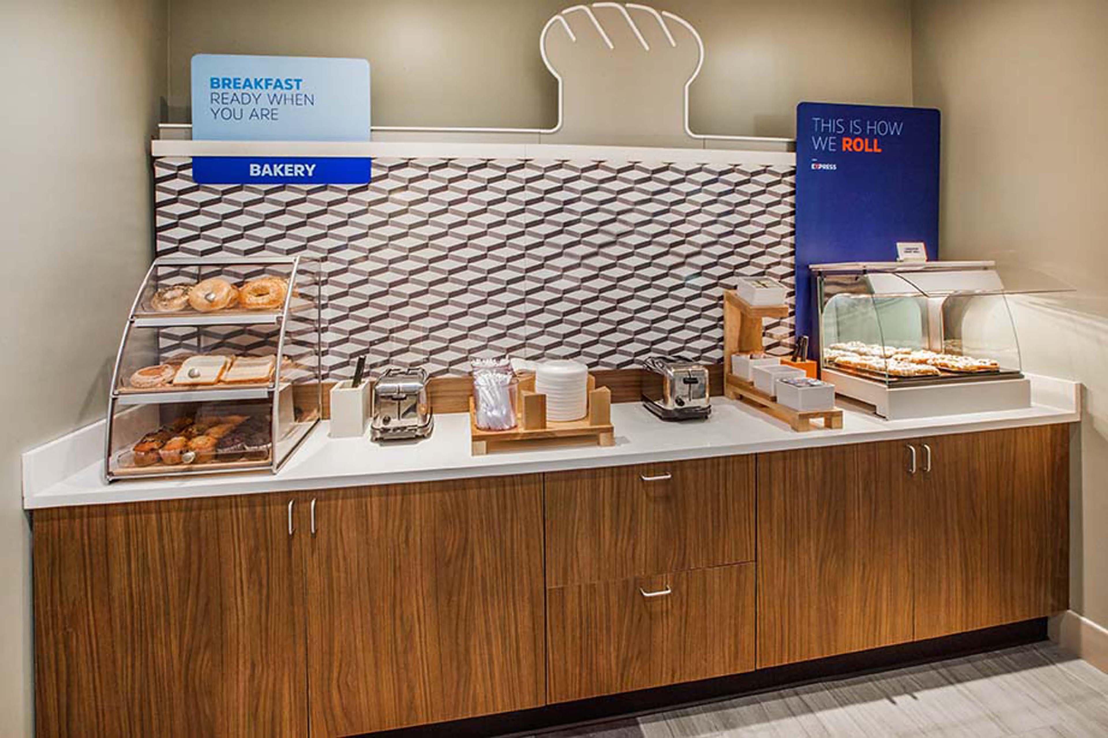 Holiday Inn Express Hotel & Suites Midlothian Turnpike By Ihg North Chesterfield Экстерьер фото
